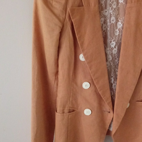 Blazer - Picture 5 of 5